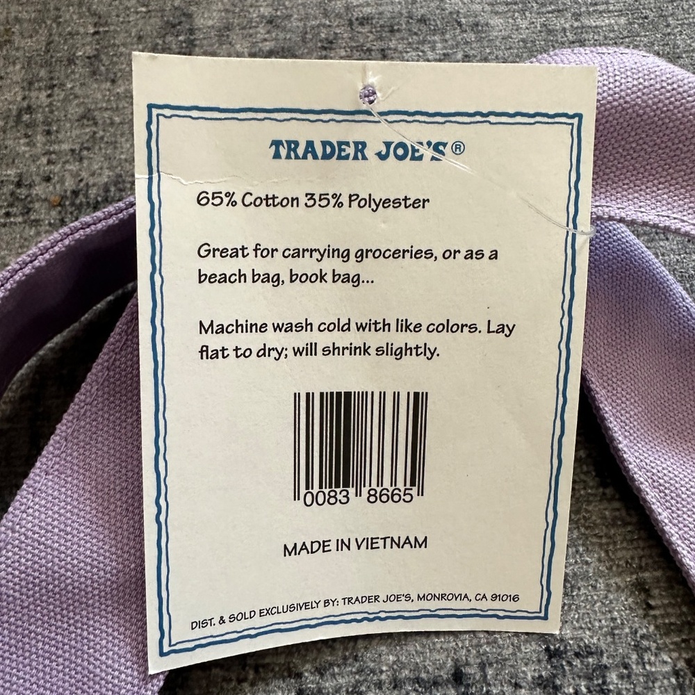 Trader Joe’s Lavender Reusable Tote- Large- Limited Editiion Pastel - New - Picture 2 of 4